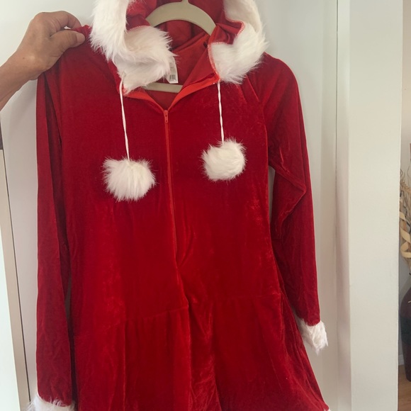 Sexy Santa Costume - Picture 2 of 2